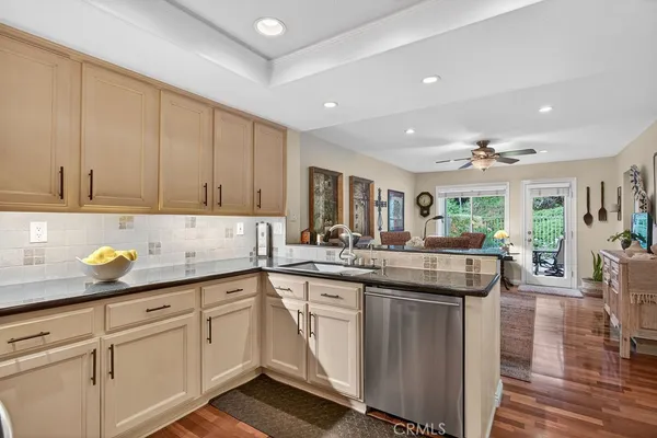 $1,100,000 | 847 South Amber Lane, Anaheim Hills, CA 92807