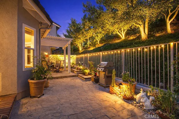 $1,100,000 | 847 South Amber Lane, Anaheim Hills, CA 92807