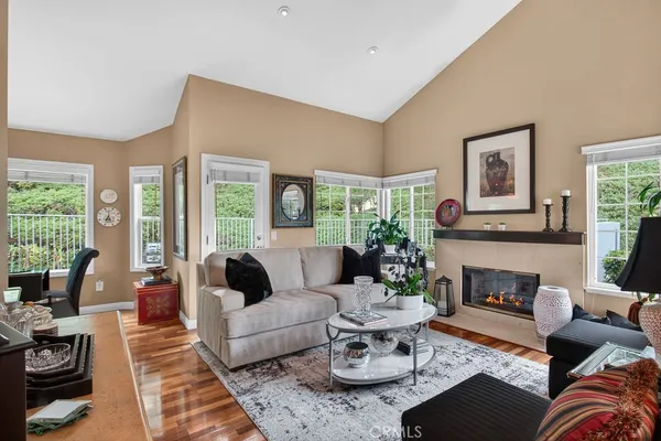 $1,100,000 | 847 South Amber Lane, Anaheim Hills, CA 92807