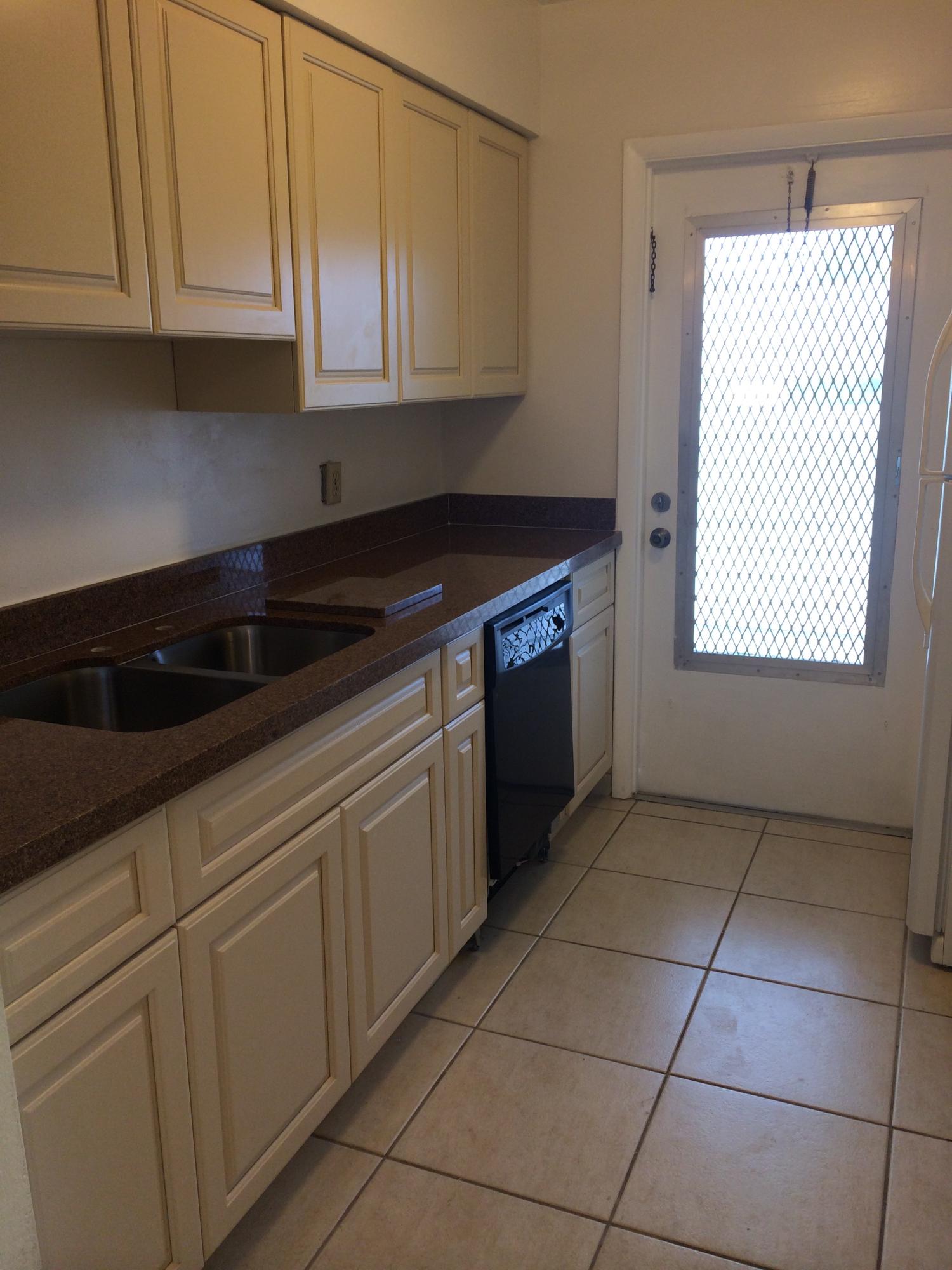 220 Southwest 7th Street, Unit 7 Boca Raton, FL 33432 - Photo 4 of 17 IMG_4002