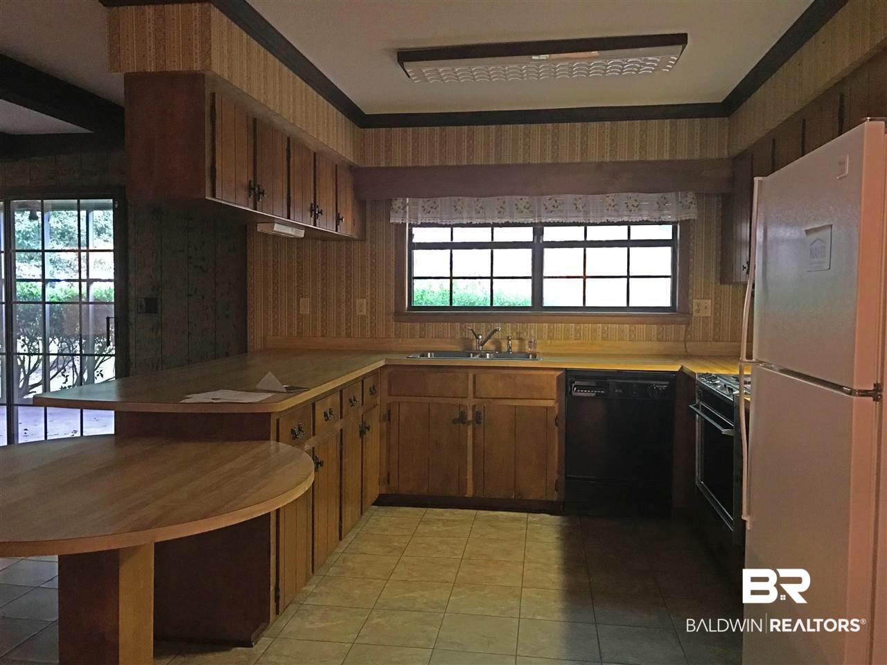 17572 Baldwin County Road 10 Foley, AL 36535 - Photo 6 of 25 Kitchen