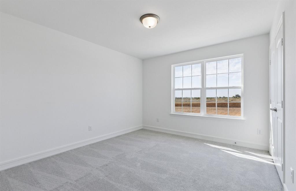 444 Avian Way Godley, TX 76044 - Photo 16 of 22 Secondary bedroom