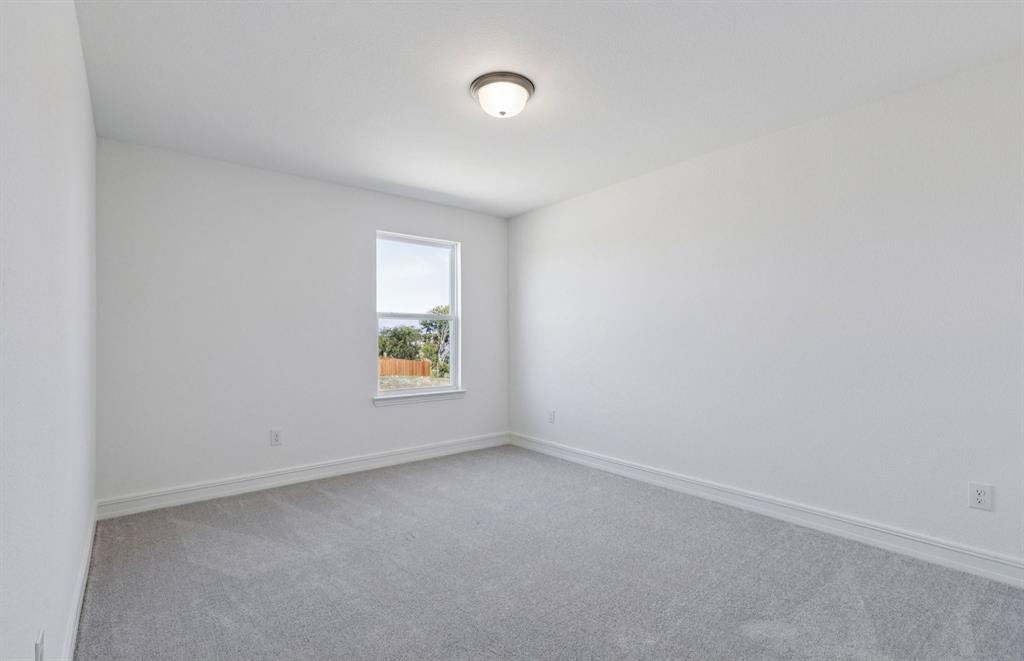 444 Avian Way Godley, TX 76044 - Photo 17 of 22 Secondary bedroom