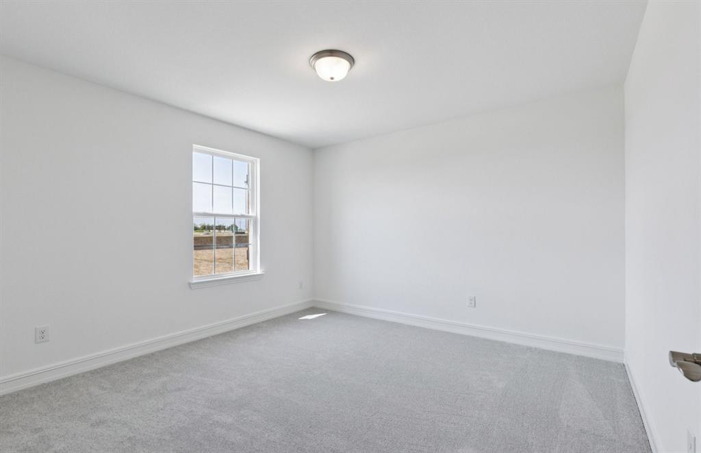 444 Avian Way Godley, TX 76044 - Photo 18 of 22 Secondary bedroom