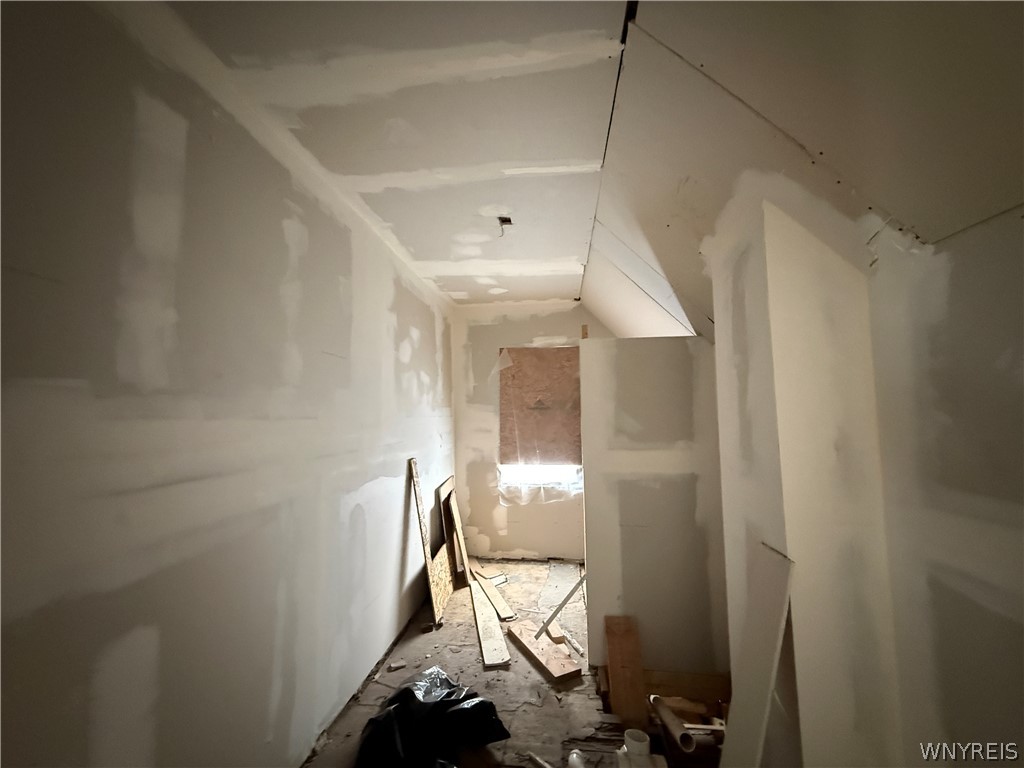 219 Rhode Island Street Buffalo, NY 14213 - Photo 18 of 22