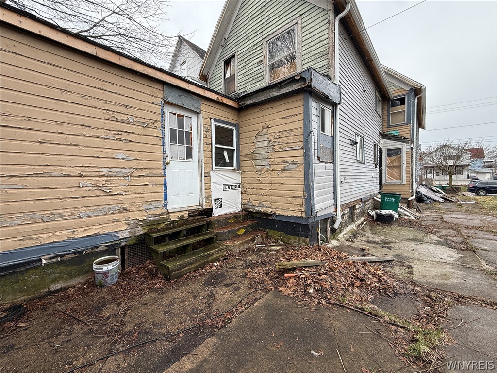 219 Rhode Island Street Buffalo, NY 14213 - Photo 5 of 22