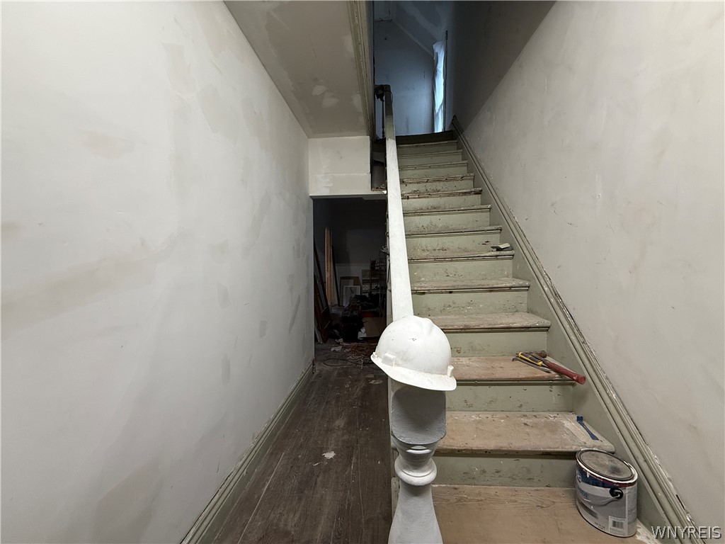 219 Rhode Island Street Buffalo, NY 14213 - Photo 8 of 22