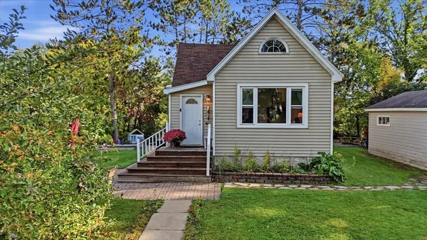 $174,900 | 106 Hartley Street, Coleraine, MN 55722