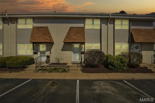 $180,000 | 835 Lilybud Drive, Ballwin, MO 63011