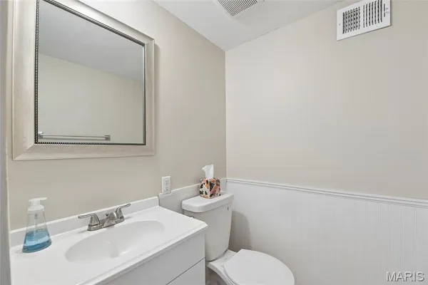 $180,000 | 835 Lilybud Drive, Ballwin, MO 63011