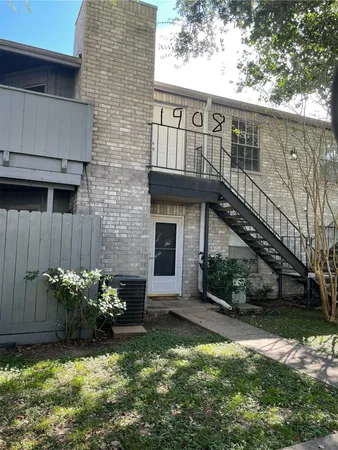 $1,350 | 9700 Leawood Boulevard, Unit 1908, Houston, TX 77099