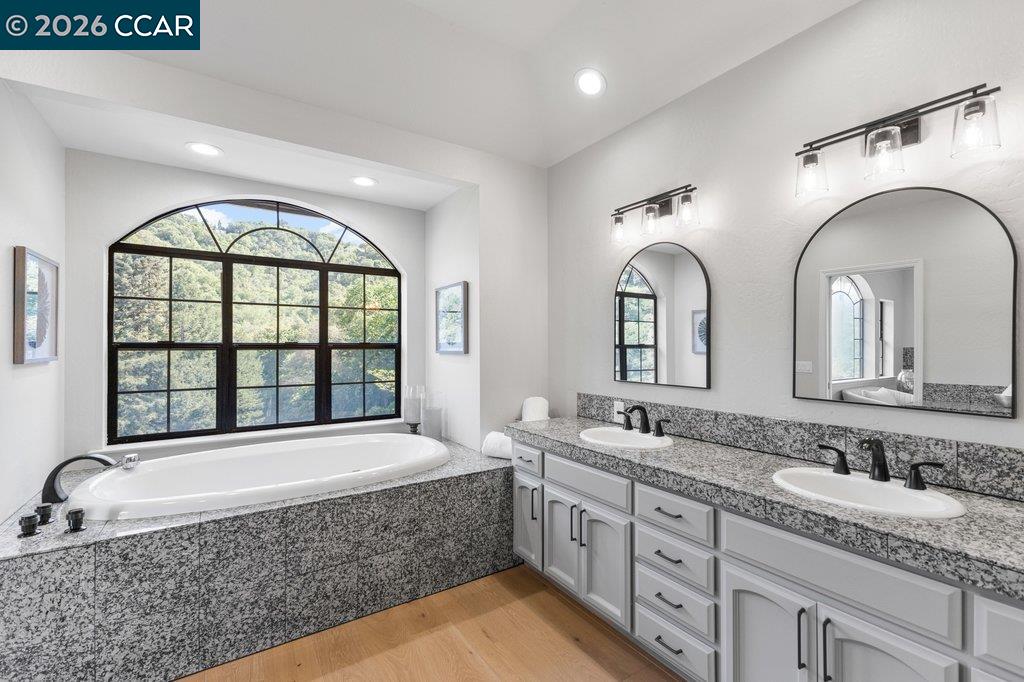 14 Springhill Lane Lafayette, CA 94549 - Photo 32 of 53