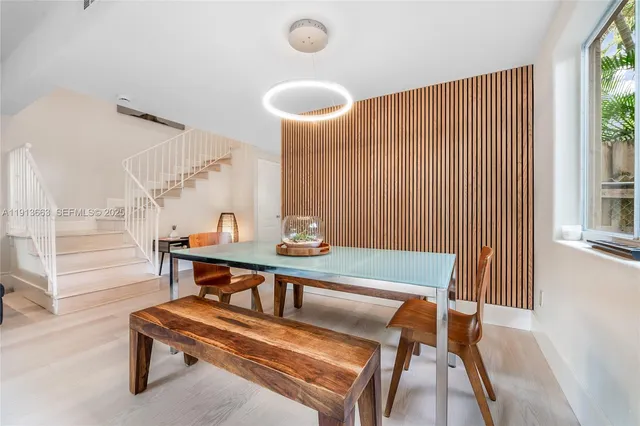 a view of a livingroom with furniture and window