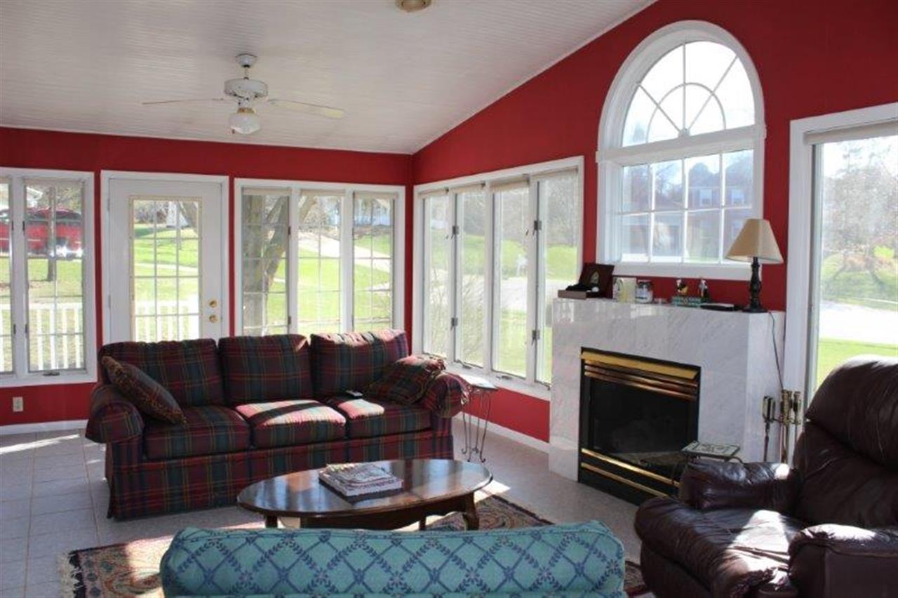 4775 Silver Spur Road Bettendorf, IA 52722 - Photo 6 of 24