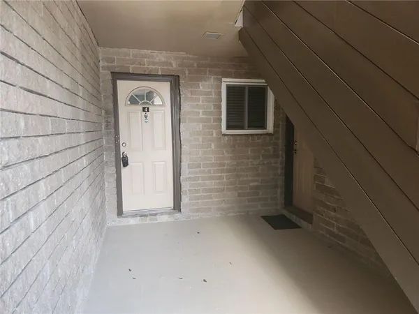 $1,650 | 346 Carpenter Drive Northeast, Unit 4, Atlanta, GA 30328