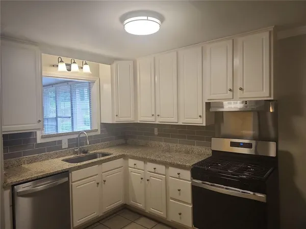 $1,650 | 346 Carpenter Drive Northeast, Unit 4, Atlanta, GA 30328