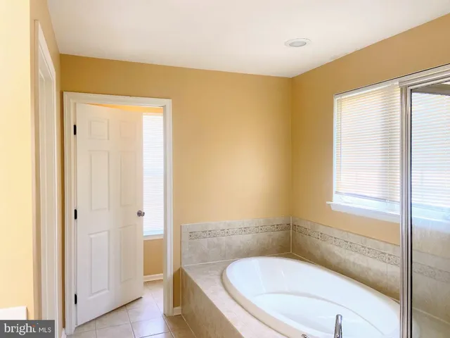 $2,700 | 172 South Savanna Drive, Pottstown, PA 19465