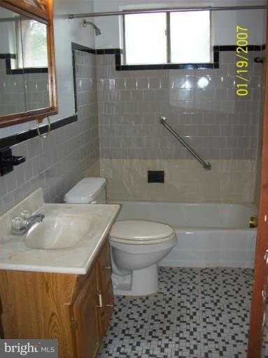1003 Woodson Road Baltimore, MD 21212 - Photo 28 of 29 Bath