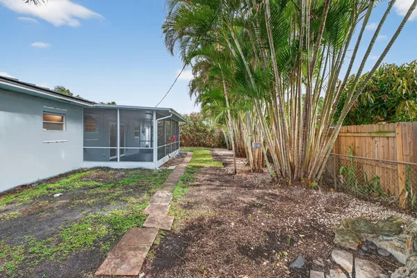 $465,000 | 3140 Northeast 9th Avenue, Pompano Beach, FL 33064