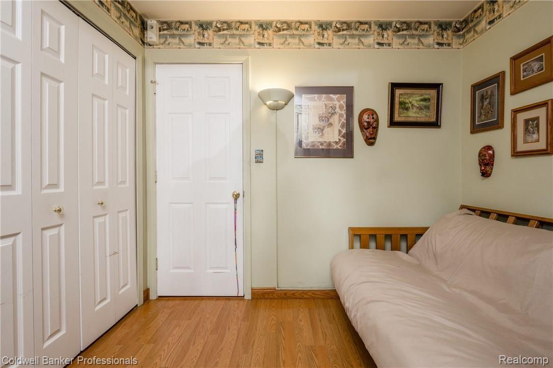 17142 Merriman Road Livonia, MI 48152 - Photo 30 of 48 Bedroom