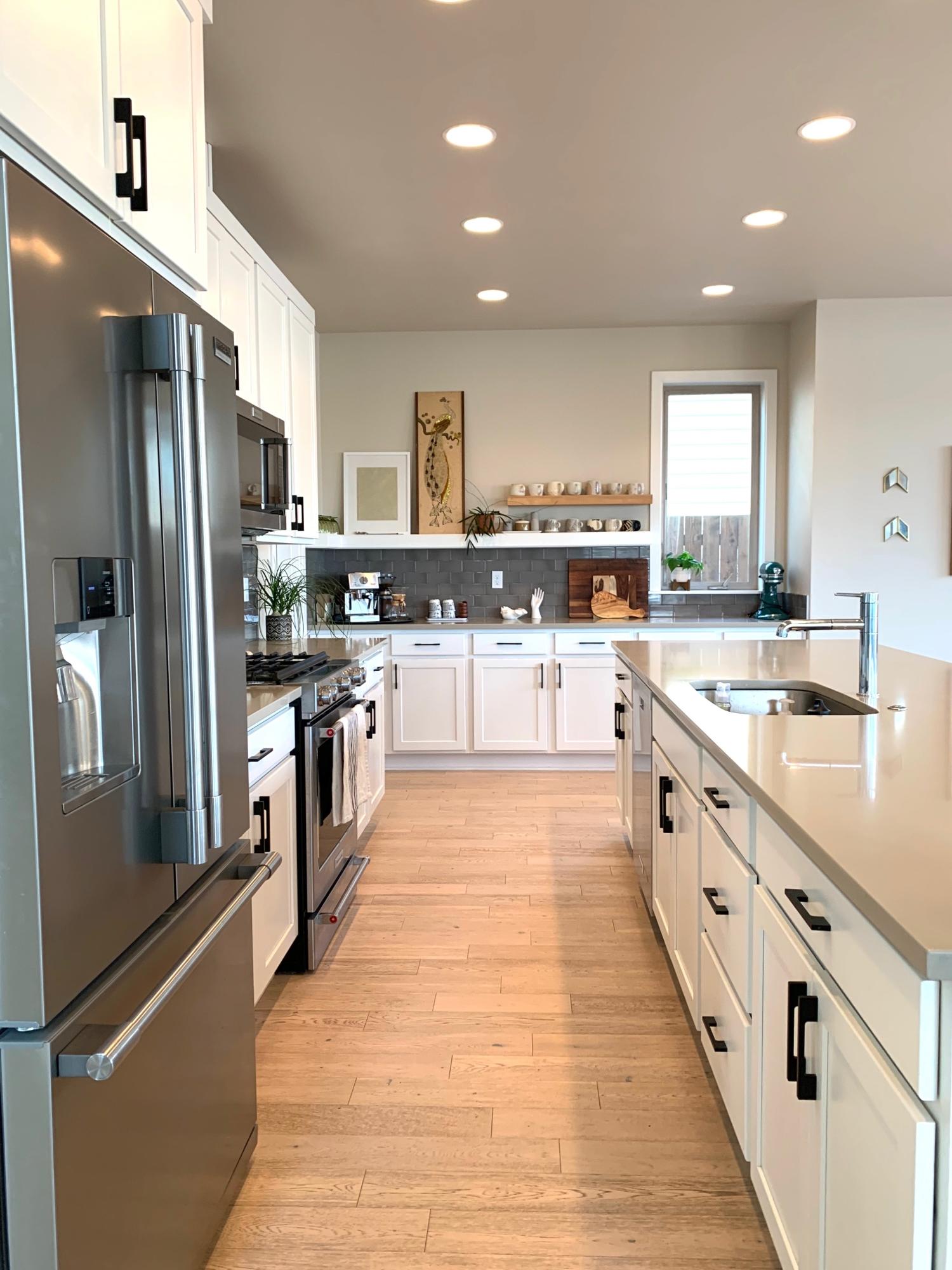 63150 Iner Loop Bend, OR 97701 - Photo 16 of 45 Stainless steel appliances