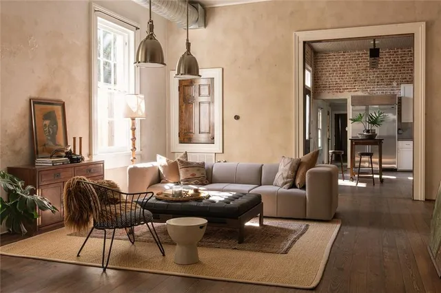 $1,399,500 | 922-24 Melpomene Street, New Orleans, LA 70130