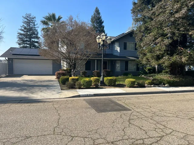 $550,000 | 1207 Lyon Avenue, Sanger, CA 93657