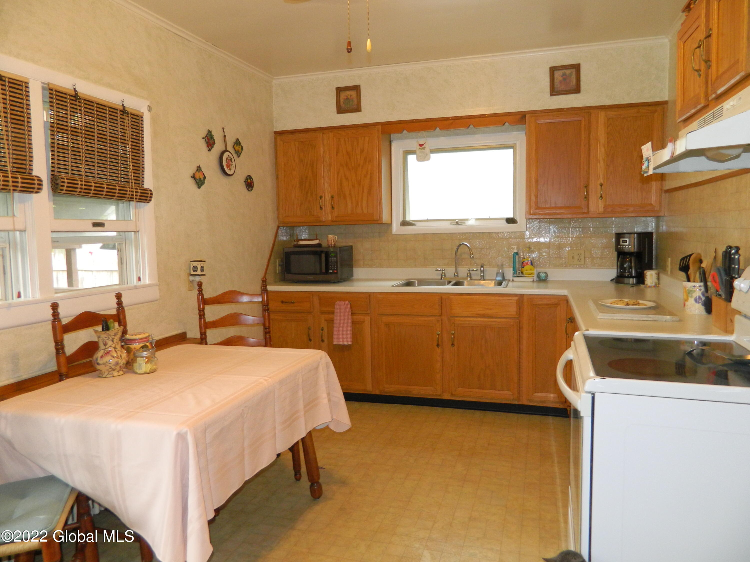 1823 8th Street Rensselaer, NY 12144 - Photo 9 of 32 9