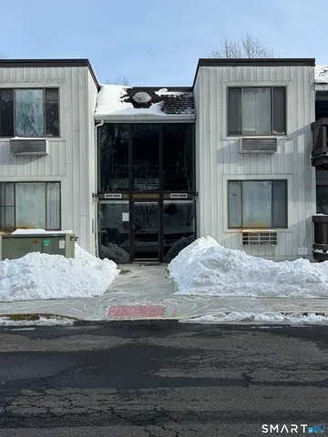 $2,000 | 175 Mill Pond Road, Unit 324, Hamden, CT 06514