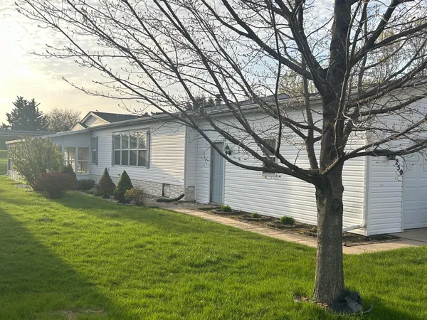 $65,000 | 2250 Sunrise Drive, Belvidere, IL 61008
