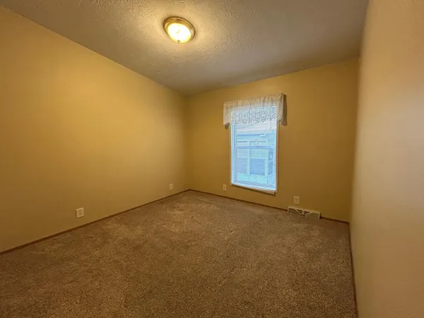 $65,000 | 2250 Sunrise Drive, Belvidere, IL 61008