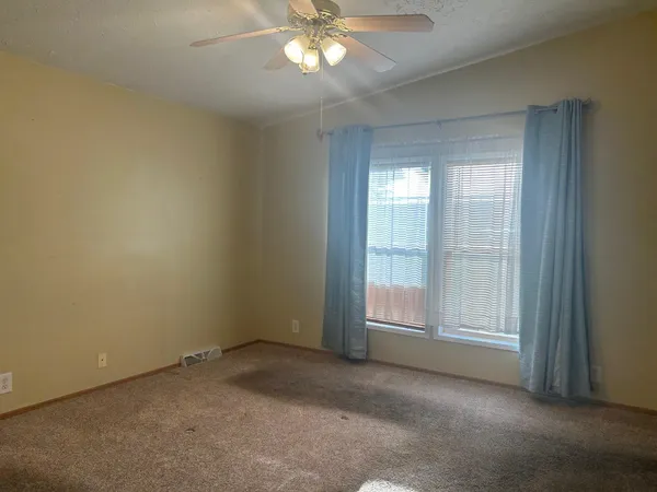 $65,000 | 2250 Sunrise Drive, Belvidere, IL 61008