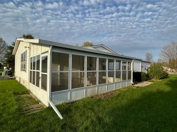 $65,000 | 2250 Sunrise Drive, Belvidere, IL 61008