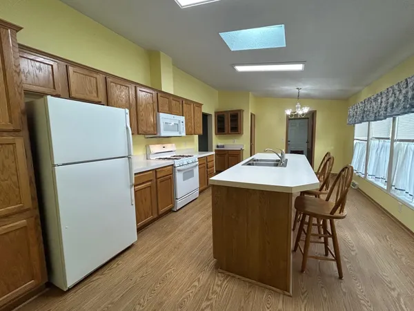 $65,000 | 2250 Sunrise Drive, Belvidere, IL 61008