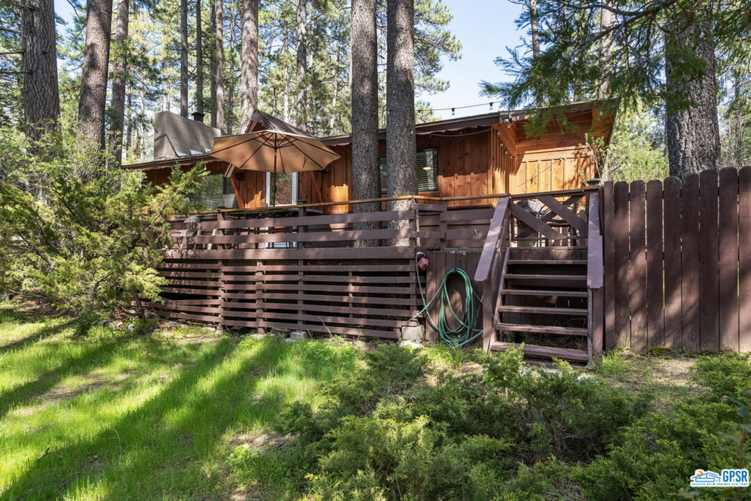 53335 Meadow Drive Idyllwild, CA 92549 - Photo 3 of 35 a front view of a house with garden