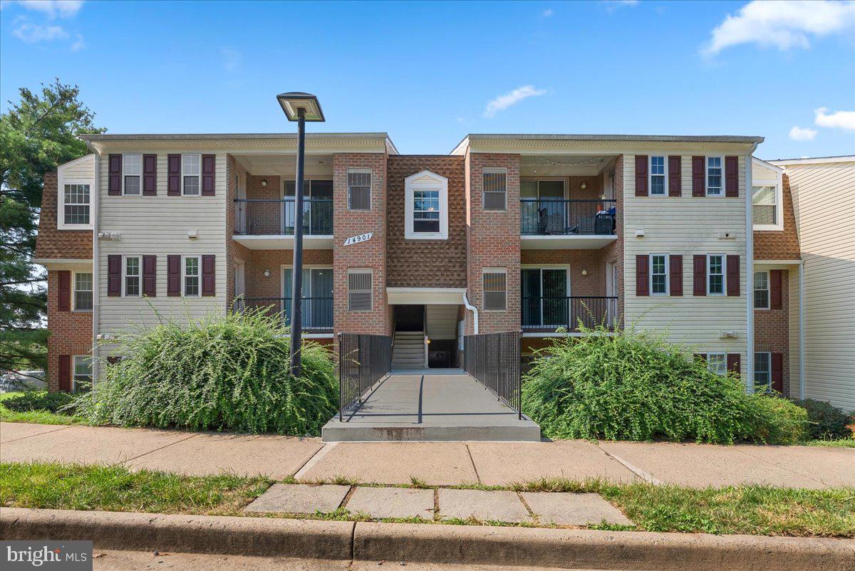 14901 Rydell Road, Unit 201 Centreville, VA 20121 - Photo 1 of 30