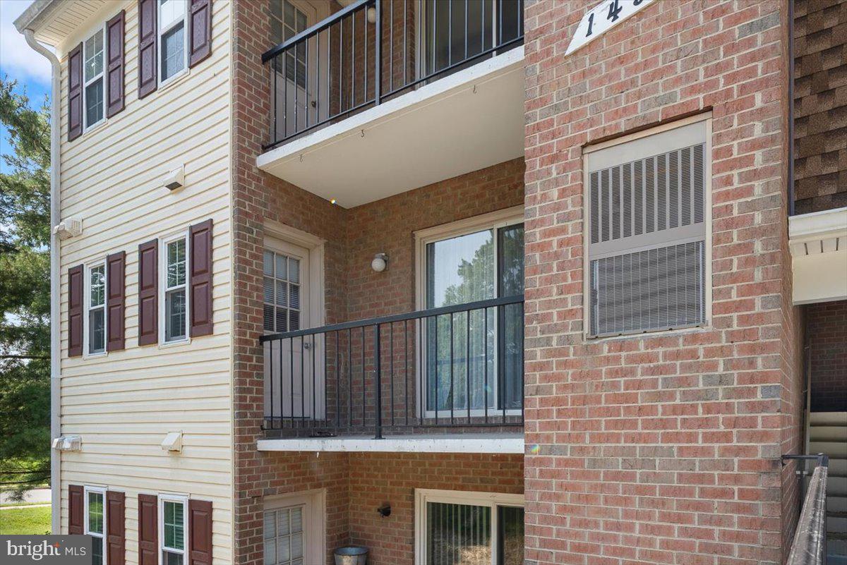 14901 Rydell Road, Unit 201 Centreville, VA 20121 - Photo 2 of 30