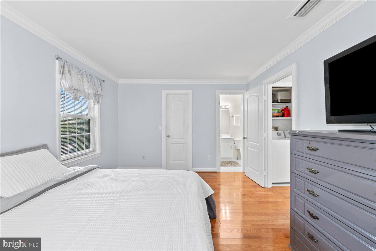 14901 Rydell Road, Unit 201 Centreville, VA 20121 - Photo 23 of 30