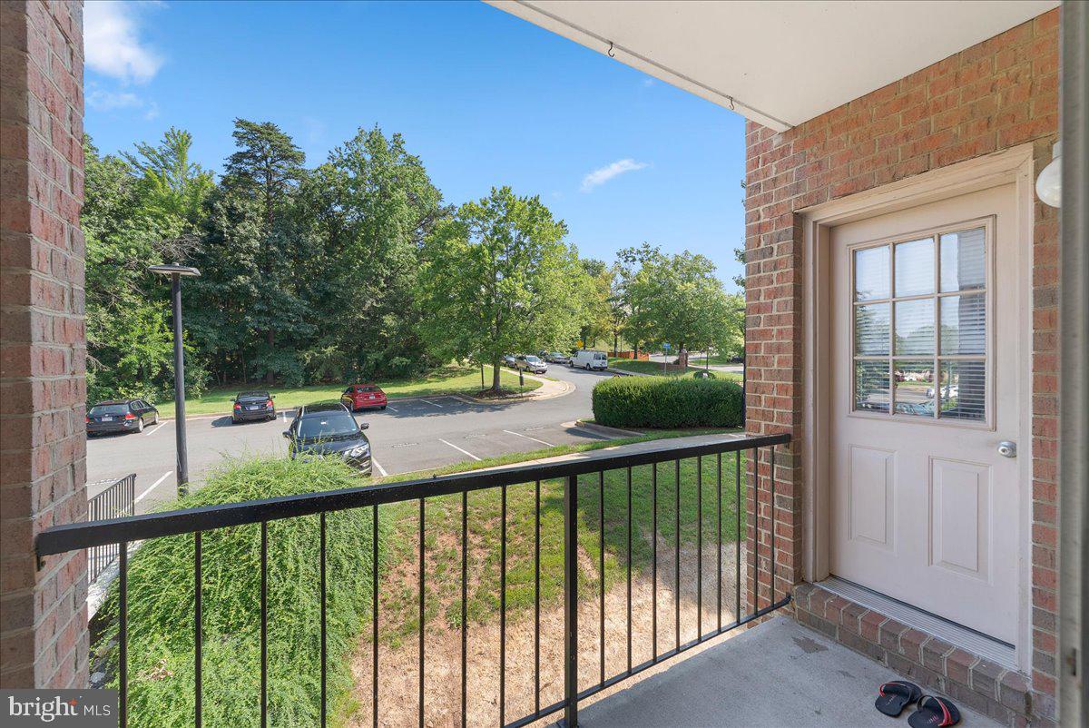 14901 Rydell Road, Unit 201 Centreville, VA 20121 - Photo 26 of 30