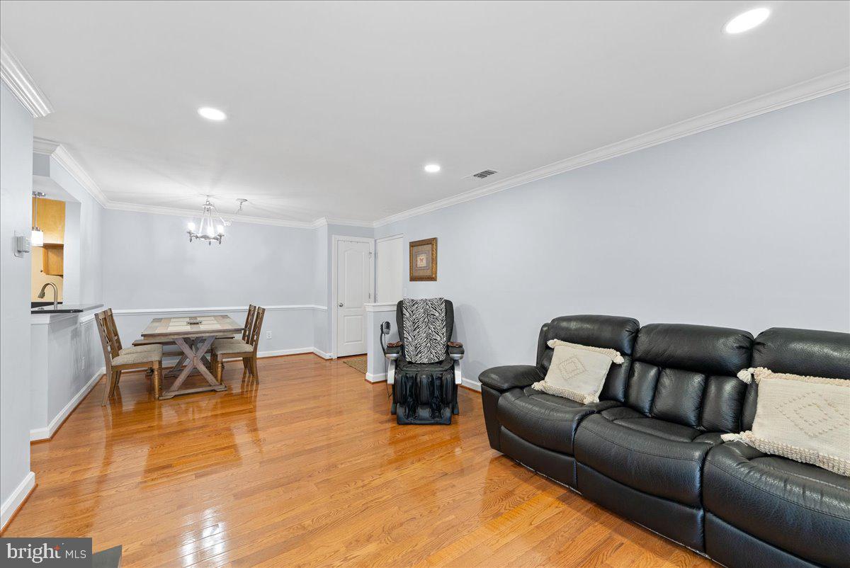 14901 Rydell Road, Unit 201 Centreville, VA 20121 - Photo 6 of 30