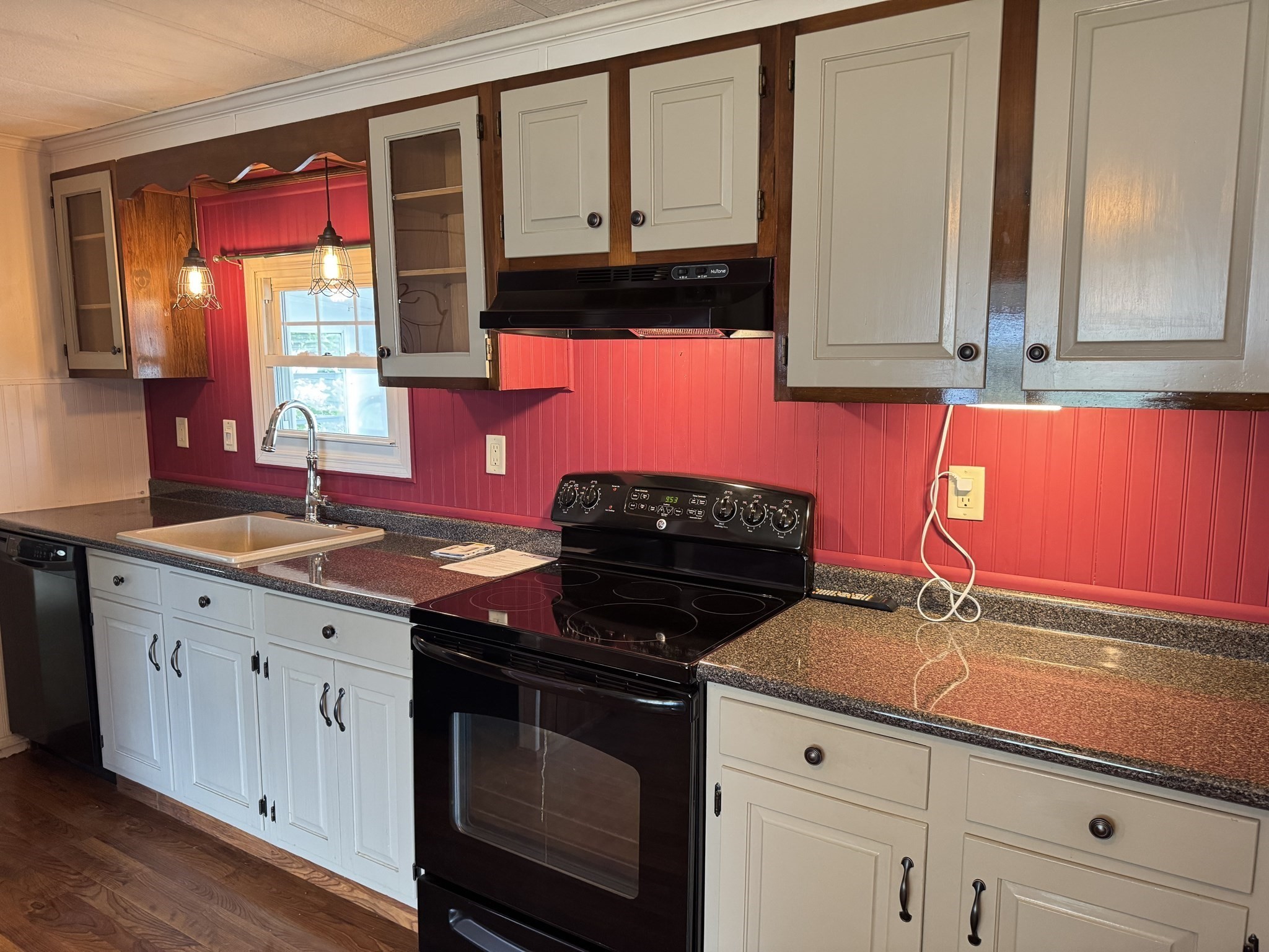 7 Minute Man Road Taunton, MA 02780 - Photo 9 of 39 Gallery Image 9