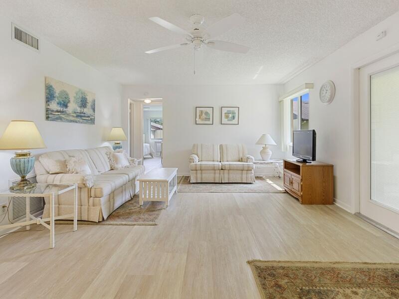 309 Pine Ridge Circle, Unit B2 Greenacres, FL 33463 - Photo 8 of 23 153A0054