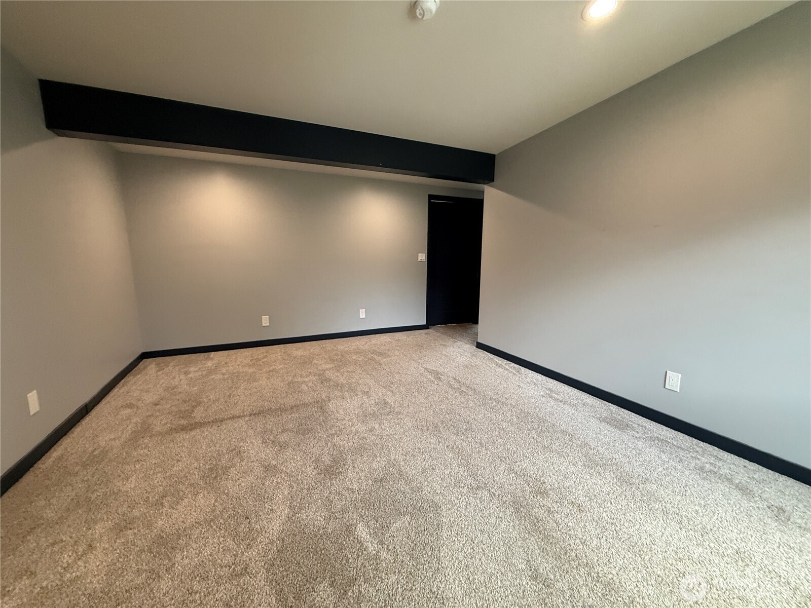 9212 Southwest 274th Street Vashon, WA 98070 - Photo 11 of 23