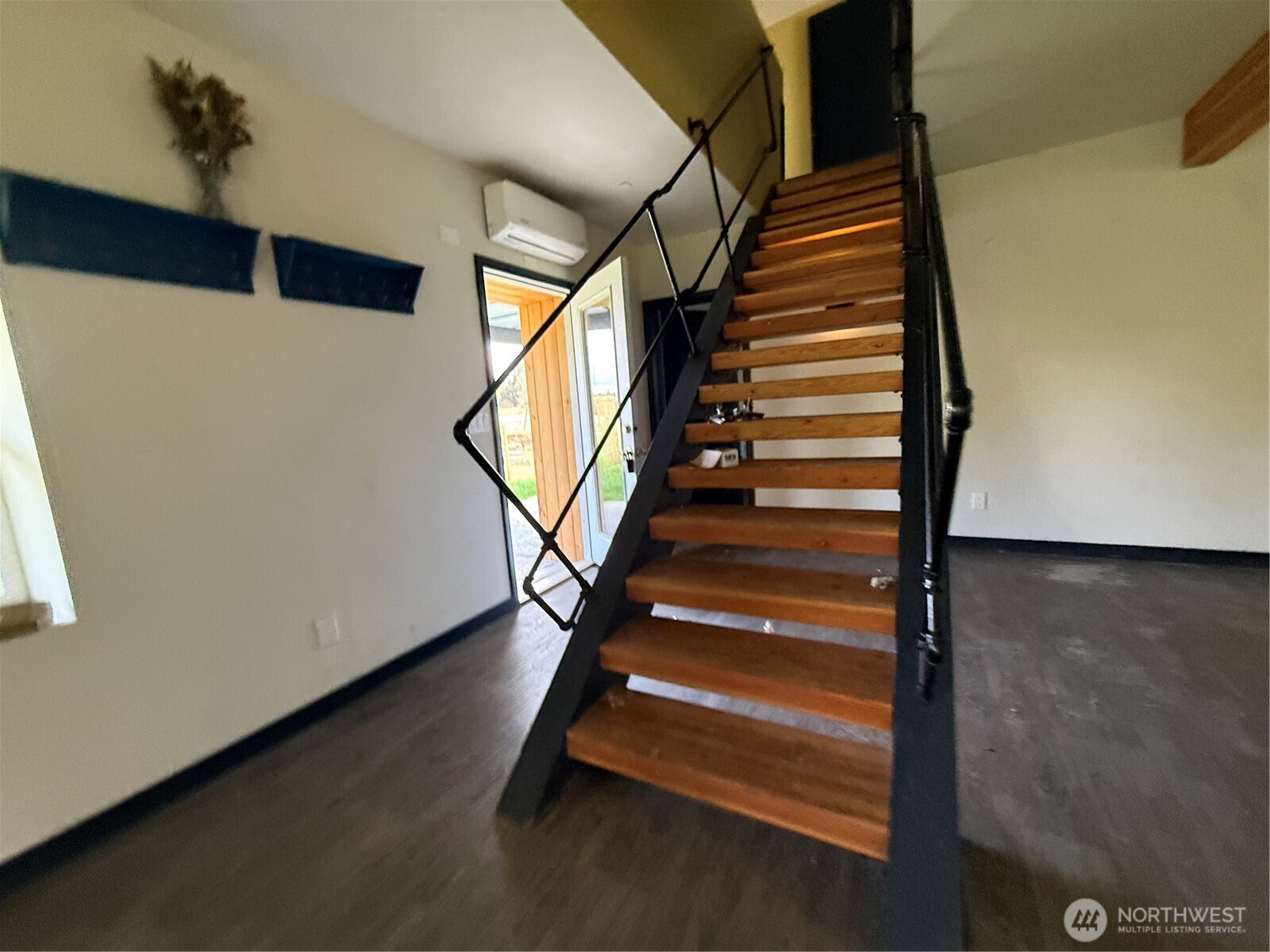 9212 Southwest 274th Street Vashon, WA 98070 - Photo 13 of 23