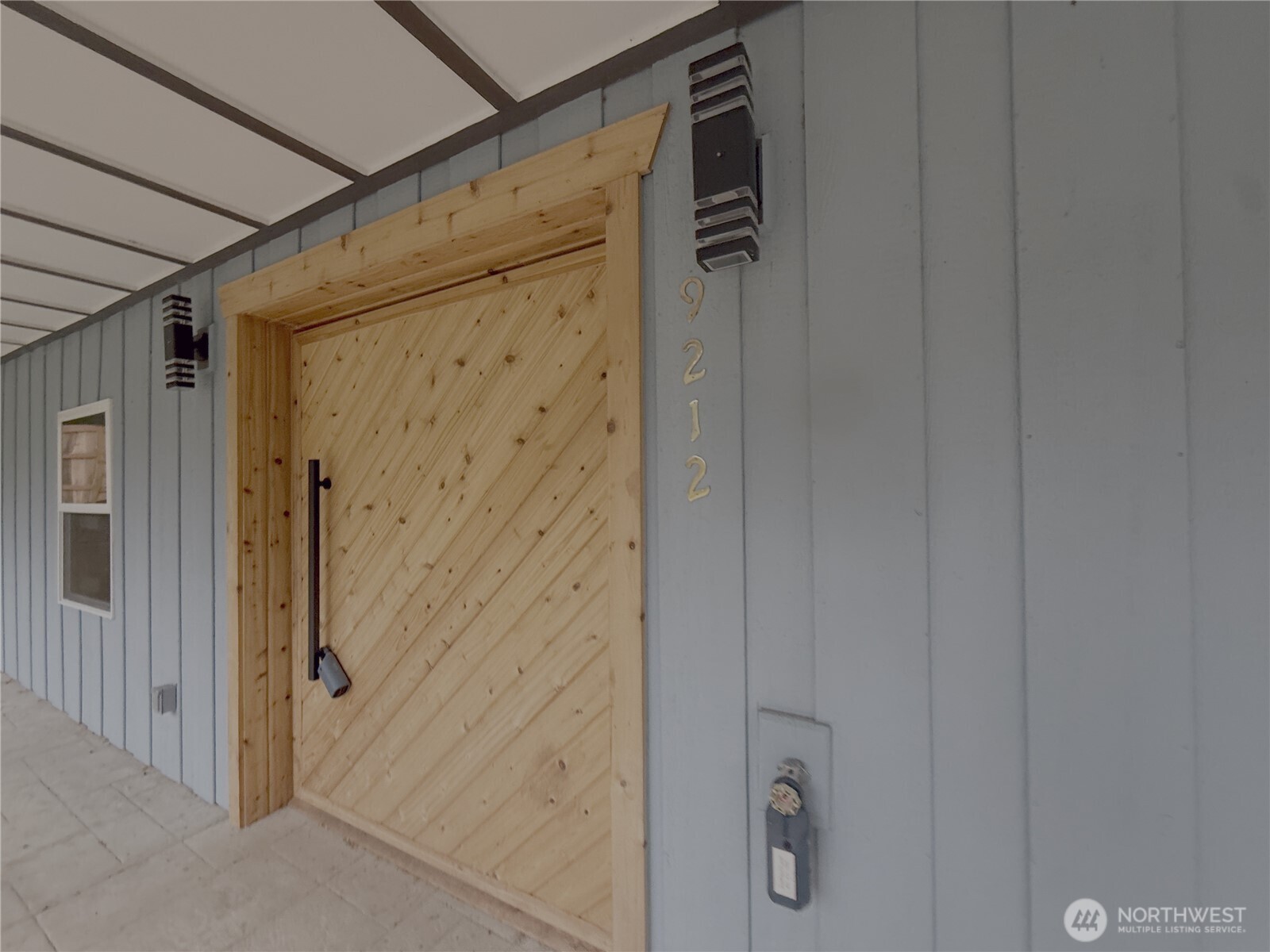 9212 Southwest 274th Street Vashon, WA 98070 - Photo 2 of 23