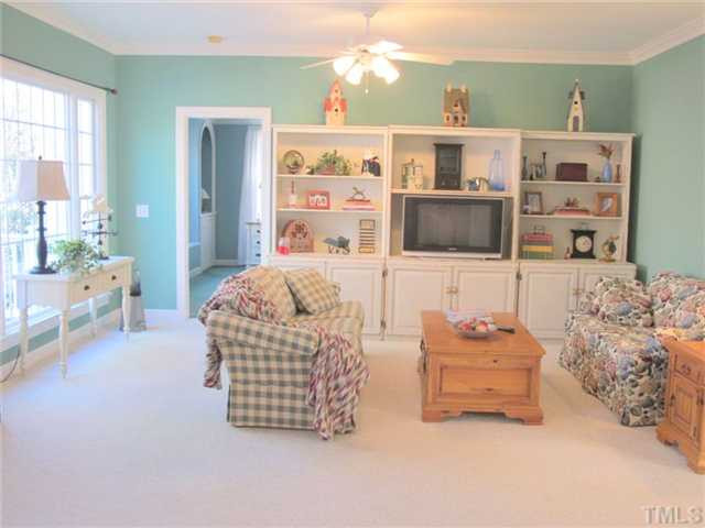 5824 Stone Spring Road Raleigh, NC 27613 - Photo 14 of 16 Den/Family/Great Room