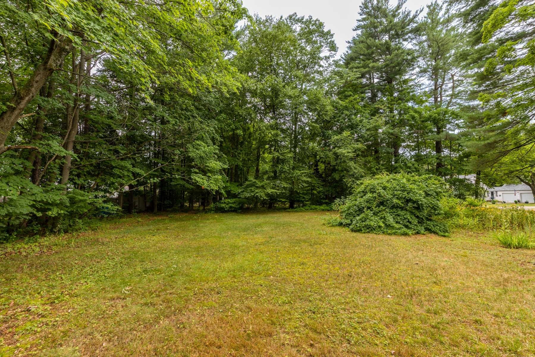 11 Copeland Drive Rochester, NH 03867 - Photo 33 of 37