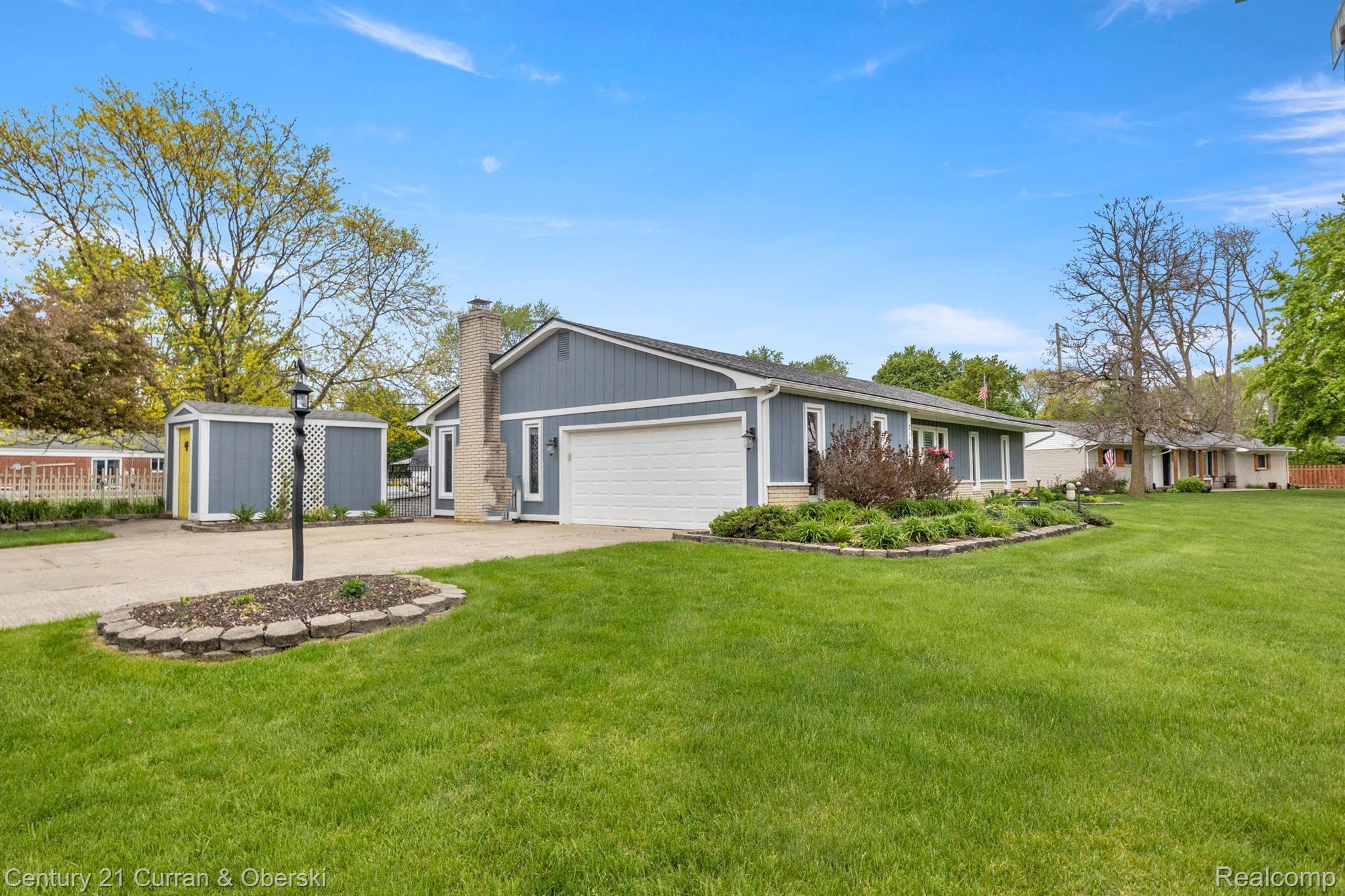 2165 Metzner Road Walled Lake, MI 48390 - Photo 18 of 30 Gallery Image 18