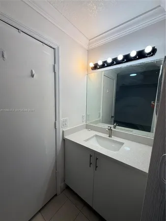$2,200 | 1512 Southeast 31st Court, Unit 1512, Homestead, FL 33035