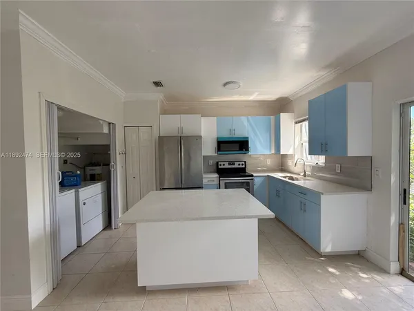 $2,200 | 1512 Southeast 31st Court, Unit 1512, Homestead, FL 33035